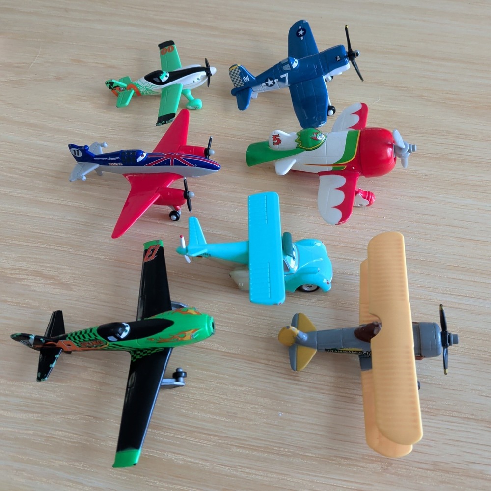 Disney Pixar Planes Cars DIECAST METAL 1:55 Lot Of 7